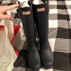 BRAND NEW Navy Hunter Rain Boots